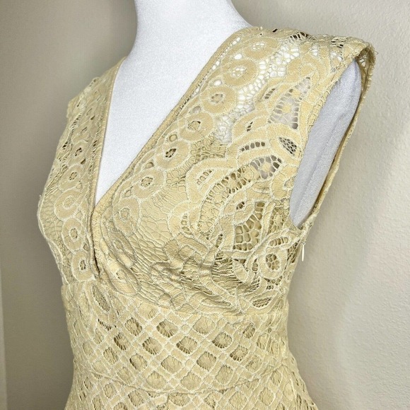 Free People One Million Lovers Ivory Lace Sleeveless V-Neck Mini Dress Sz 2 - Picture 9 of 16